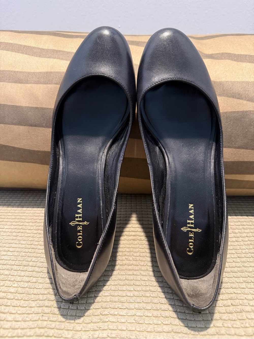 Cole Haan Women's Black Leather pumps